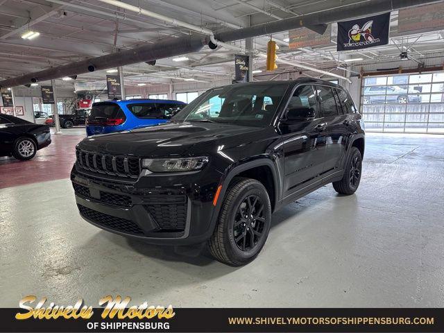 2026 Jeep Grand Cherokee GRAND CHEROKEE LAREDO ALTITUDE 4X4