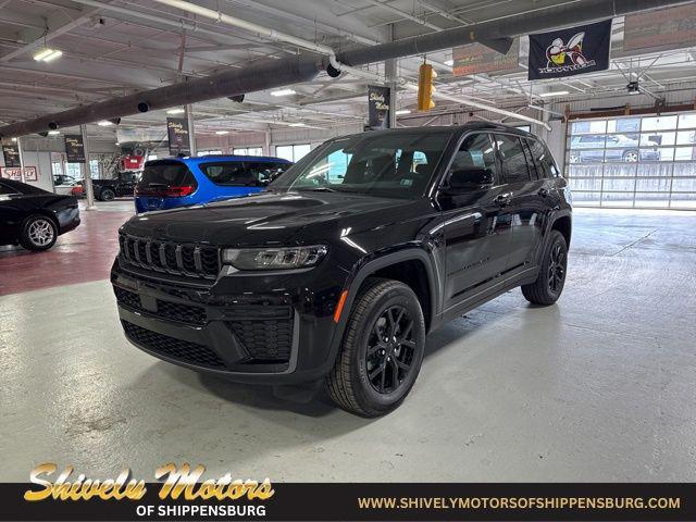 2026 Jeep Grand Cherokee GRAND CHEROKEE LAREDO ALTITUDE 4X4 2026 Jeep Grand Cherokee GRAND CHEROKEE LAREDO ALTITUDE 4X4