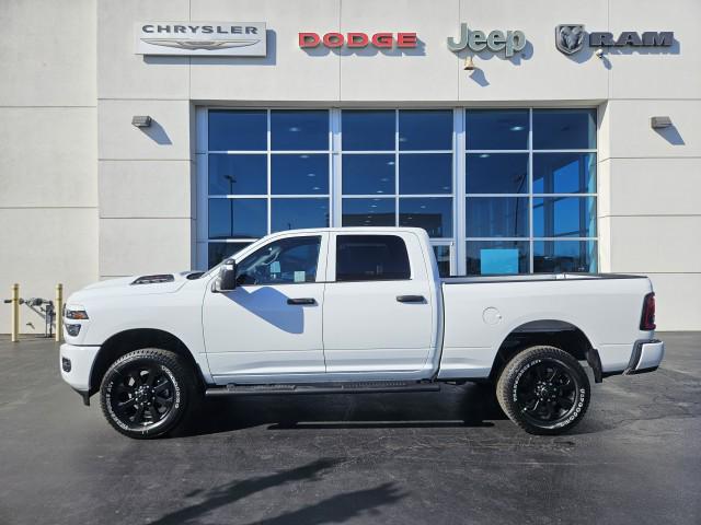 2026 RAM Ram 2500 RAM 2500 BLACK EXPRESS CREW CAB 4X4 64 BOX