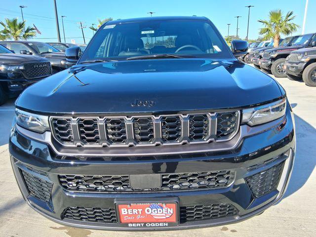 2026 Jeep Grand Cherokee GRAND CHEROKEE LAREDO ALTITUDE 4X2