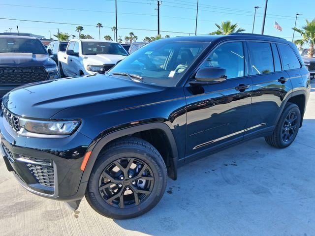 2026 Jeep Grand Cherokee GRAND CHEROKEE LAREDO ALTITUDE 4X2