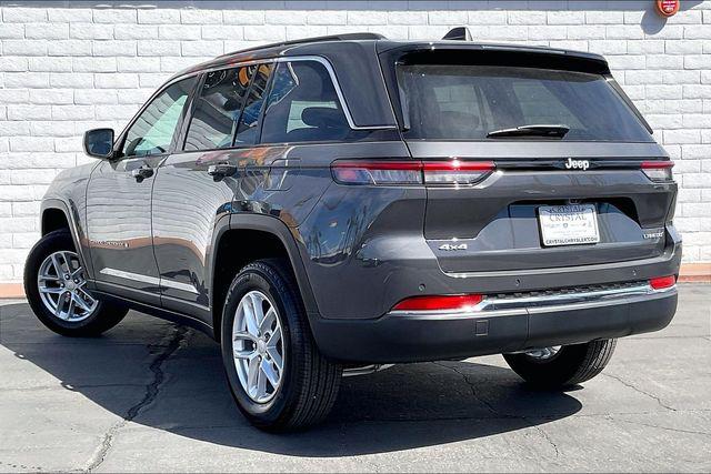 2026 Jeep Grand Cherokee GRAND CHEROKEE LAREDO X 4X4