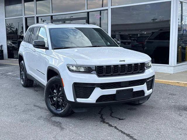 2026 Jeep Grand Cherokee GRAND CHEROKEE LAREDO ALTITUDE 4X4