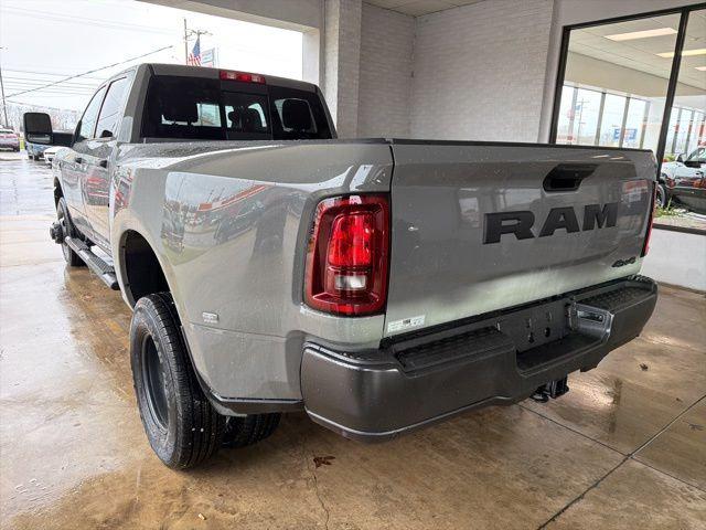 2026 RAM Ram 3500 RAM 3500 TRADESMAN CREW CAB 4X4 8 BOX
