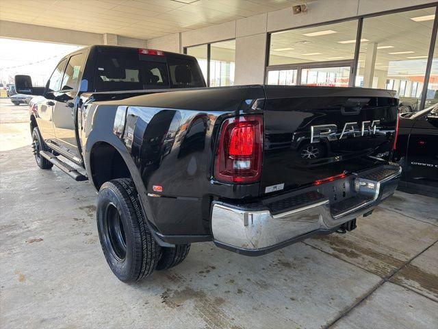 2026 RAM Ram 3500 RAM 3500 TRADESMAN CREW CAB 4X4 8 BOX