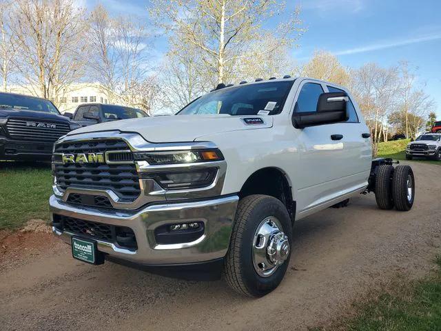 2026 RAM Ram 3500 Chassis Cab RAM 3500 TRADESMAN CREW CAB CHASSIS 4X4 60 CA