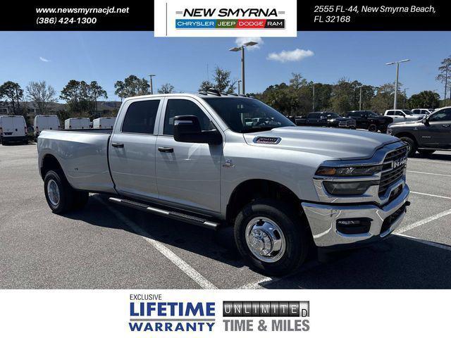 2026 RAM Ram 3500 RAM 3500 TRADESMAN CREW CAB 4X4 8 BOX