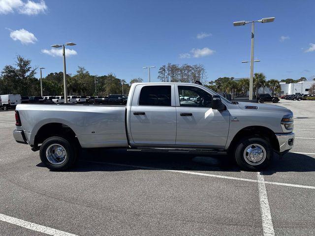 2026 RAM Ram 3500 RAM 3500 TRADESMAN CREW CAB 4X4 8 BOX