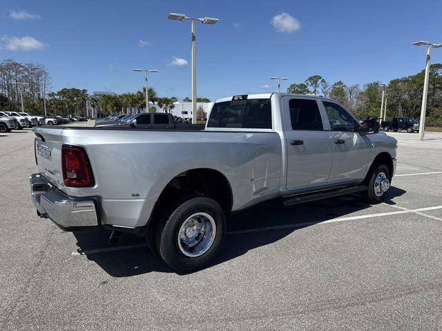 2026 RAM Ram 3500 RAM 3500 TRADESMAN CREW CAB 4X4 8 BOX