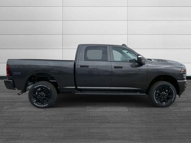 2026 RAM Ram 2500 RAM 2500 BLACK EXPRESS CREW CAB 4X4 64 BOX