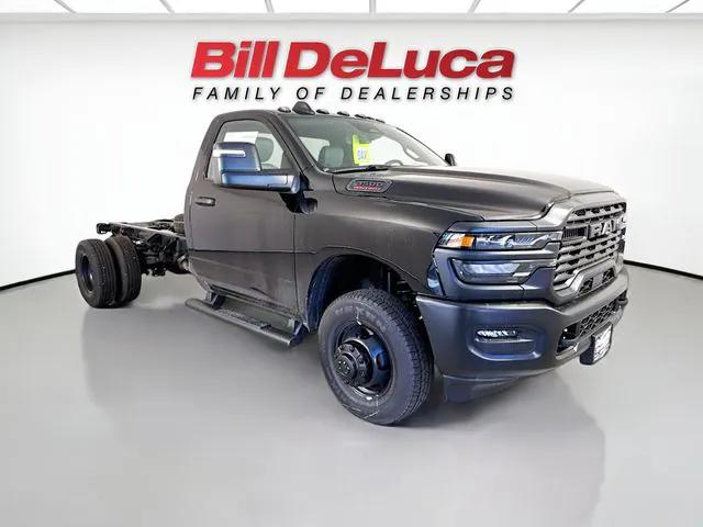 2026 RAM Ram 3500 Chassis Cab RAM 3500 TRADESMAN CHASSIS REGULAR CAB 4X4 84 CA