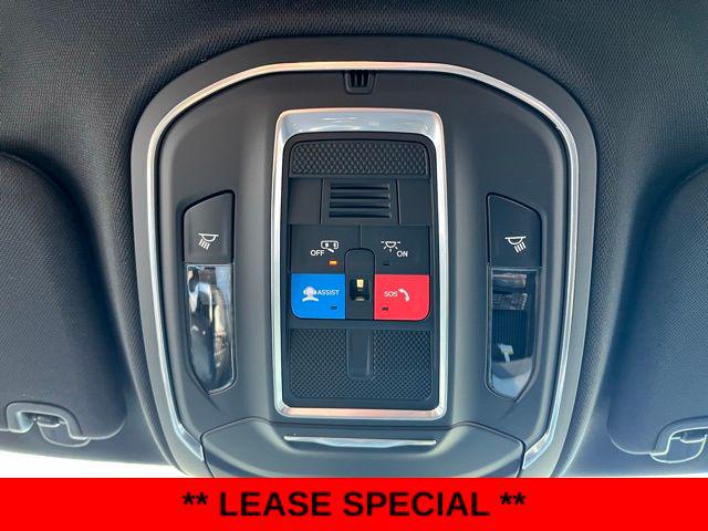 2026 Jeep Cherokee Laredo 4x4