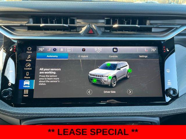 2026 Jeep Cherokee Laredo 4x4