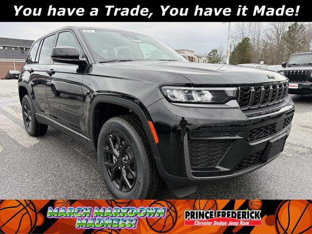 2026 Jeep Grand Cherokee GRAND CHEROKEE LAREDO ALTITUDE 4X4