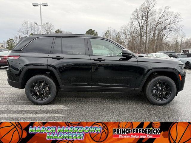 2026 Jeep Grand Cherokee GRAND CHEROKEE LAREDO ALTITUDE 4X4