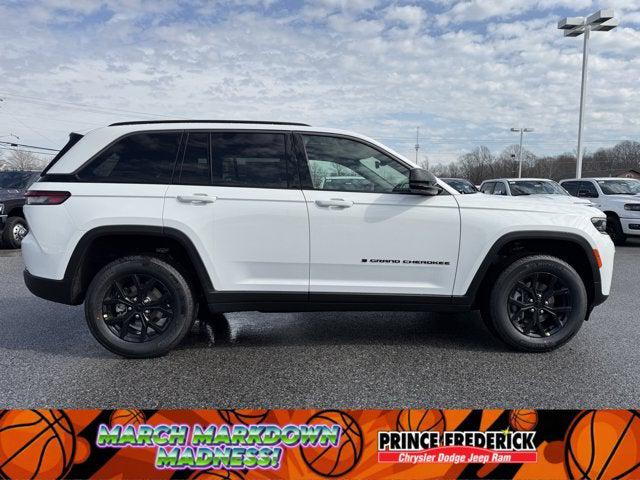 2026 Jeep Grand Cherokee GRAND CHEROKEE LAREDO ALTITUDE 4X4