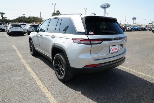 2026 Jeep Grand Cherokee Altitude 4x2