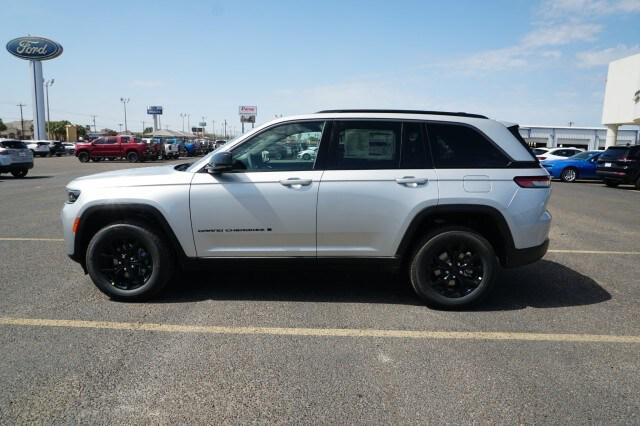2026 Jeep Grand Cherokee Altitude 4x2