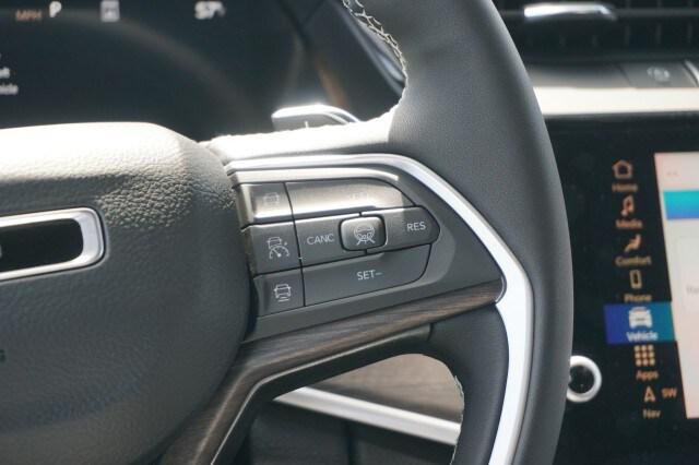2026 Jeep Grand Cherokee Altitude 4x2