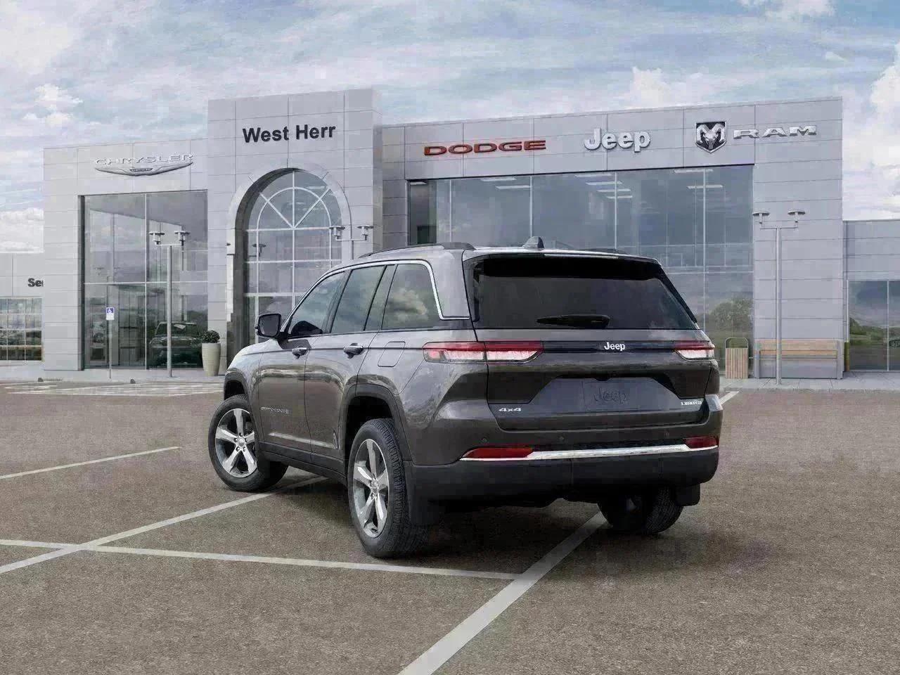 New 2026 Baltic Gray Metallic Clear-Coat Exterior Paint Jeep Limited image 3