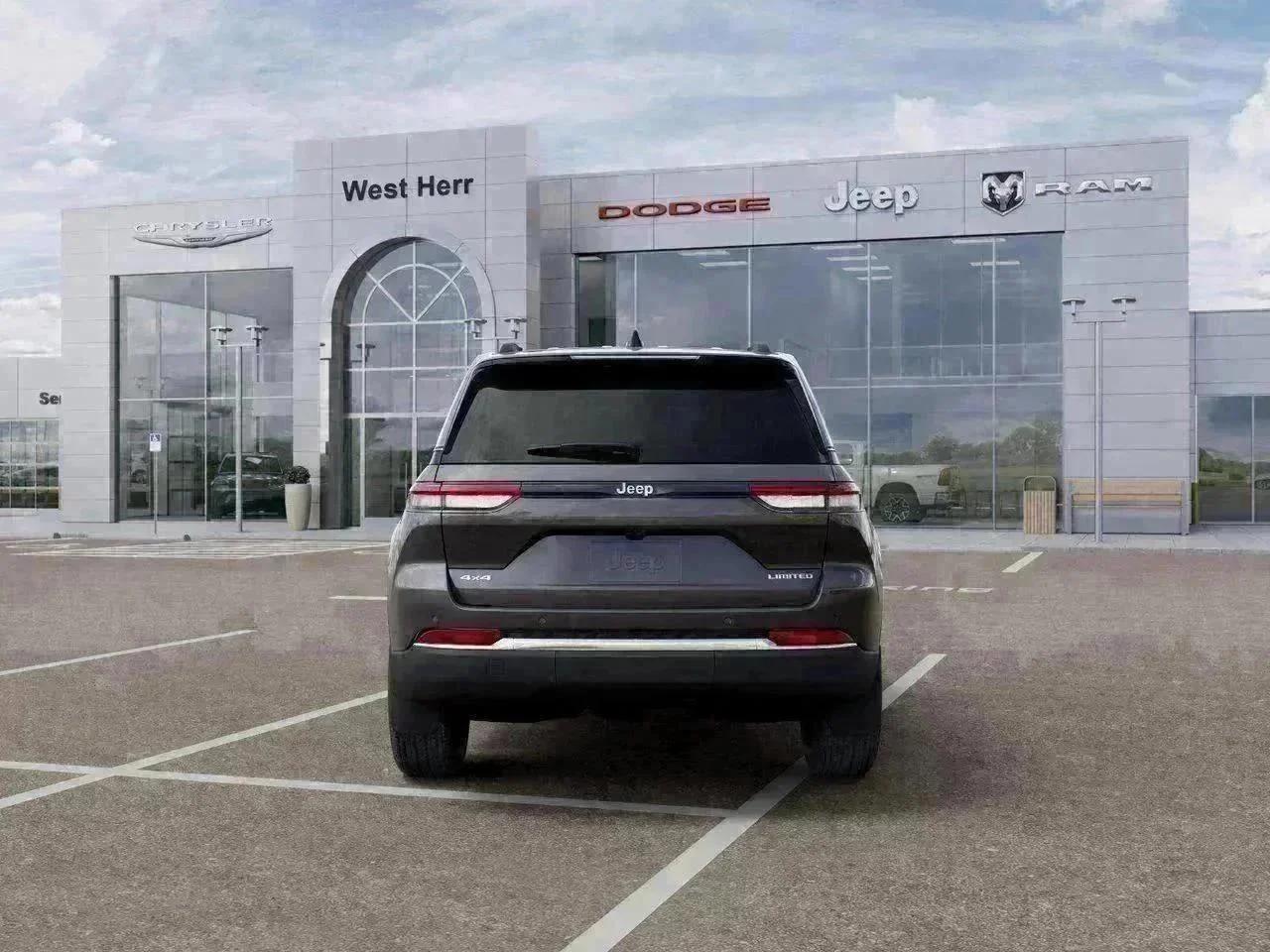 New 2026 Baltic Gray Metallic Clear-Coat Exterior Paint Jeep Limited image 7