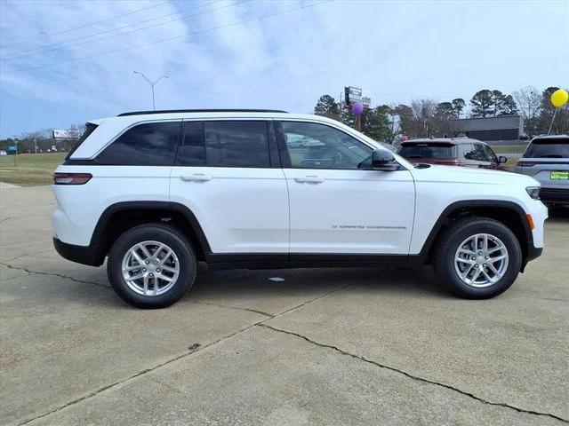 2026 Jeep Grand Cherokee Altitude 4x2