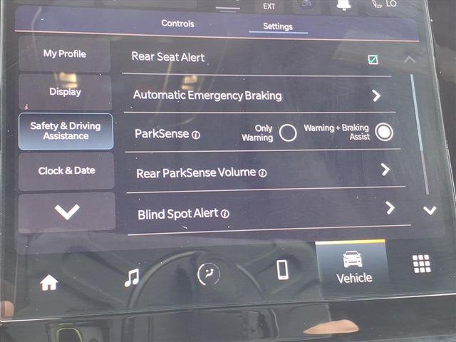 2026 Jeep Grand Cherokee Altitude 4x2