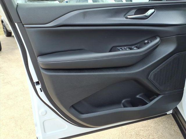 2026 Jeep Grand Cherokee Altitude 4x2
