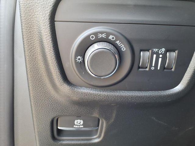 2026 Jeep Grand Cherokee Altitude 4x2