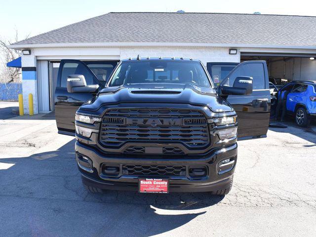 2026 RAM Ram 2500 RAM 2500 BLACK EXPRESS CREW CAB 4X4 64 BOX