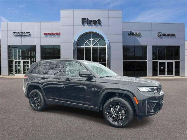 2026 Jeep Grand Cherokee GRAND CHEROKEE LAREDO ALTITUDE 4X4