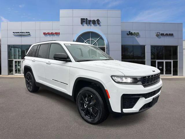 2026 Jeep Grand Cherokee GRAND CHEROKEE LAREDO ALTITUDE 4X4