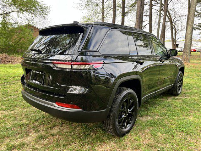 2026 Jeep Grand Cherokee GRAND CHEROKEE LAREDO ALTITUDE 4X4 2026 Jeep Grand Cherokee GRAND CHEROKEE LAREDO ALTITUDE 4X4