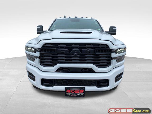 2026 RAM Ram 2500 RAM 2500 BLACK EXPRESS CREW CAB 4X4 64 BOX