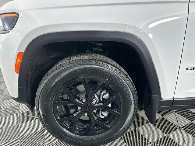 2026 Jeep Grand Cherokee GRAND CHEROKEE LAREDO ALTITUDE 4X4 2026 Jeep Grand Cherokee GRAND CHEROKEE LAREDO ALTITUDE 4X4