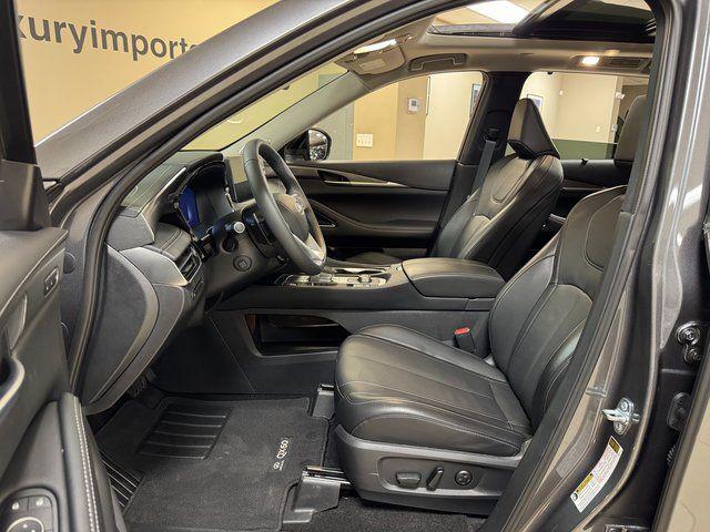 2025 INFINITI QX60 LUXE