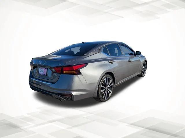 2021 Nissan Altima SR FWD