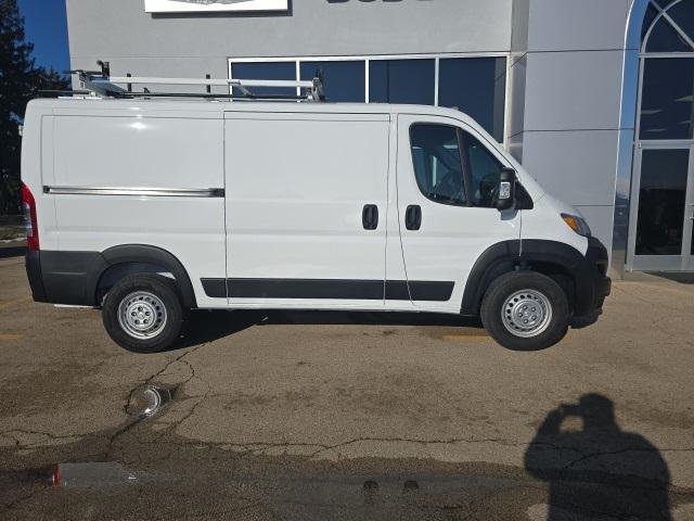 2025 RAM ProMaster 2500 Cargo Van Tradesman Low Roof 136 WB w/Pass Seat
