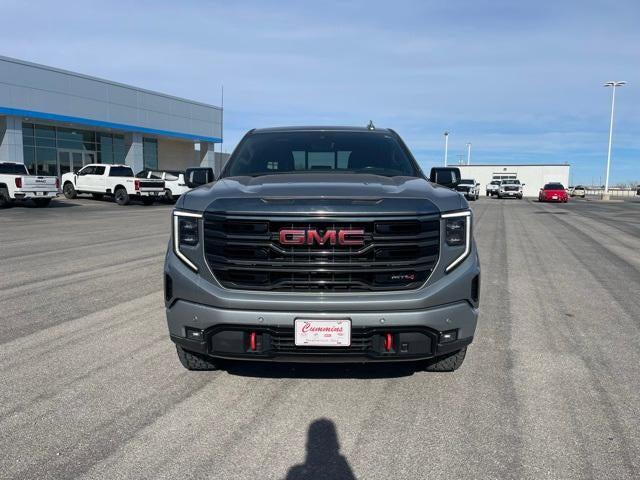 2023 GMC Sierra 1500 4WD Crew Cab Short Box AT4