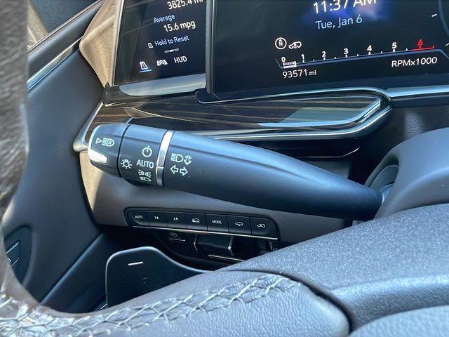 2022 Cadillac Escalade ESV 4WD Premium Luxury