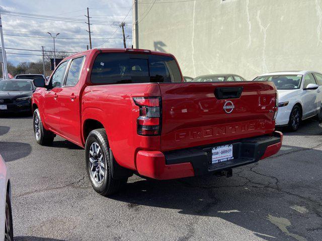 2024 Nissan Frontier Crew Cab SL 4x2