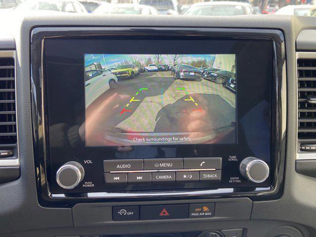 2024 Nissan Frontier Crew Cab SL 4x2