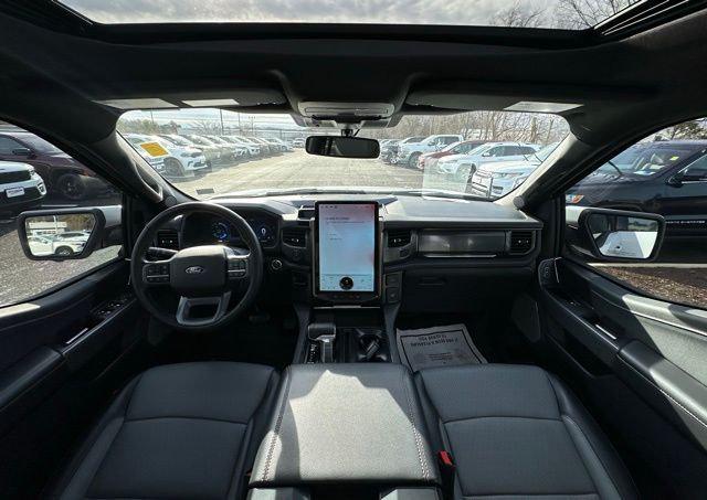 2024 Ford F-150 Lightning LARIAT 2024 Ford F-150 Lightning LARIAT