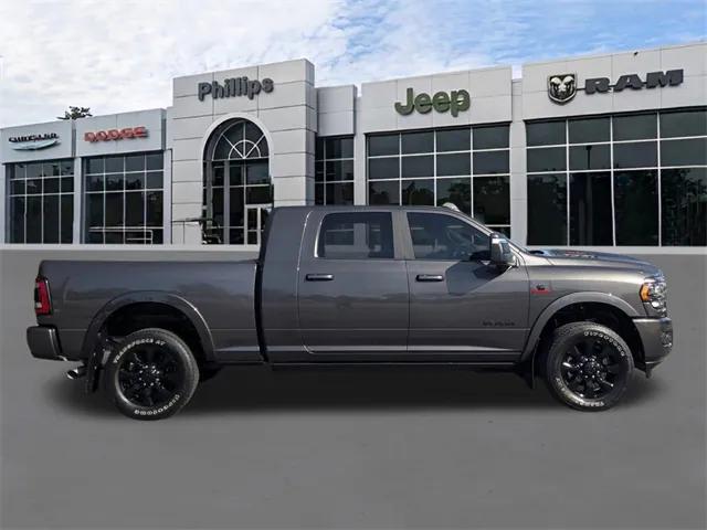 2024 RAM 3500 Limited Mega Cab 4x4 64 Box