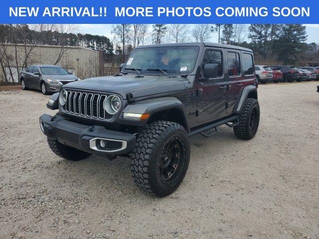 2025 Jeep Wrangler 4-Door Sahara 4x4