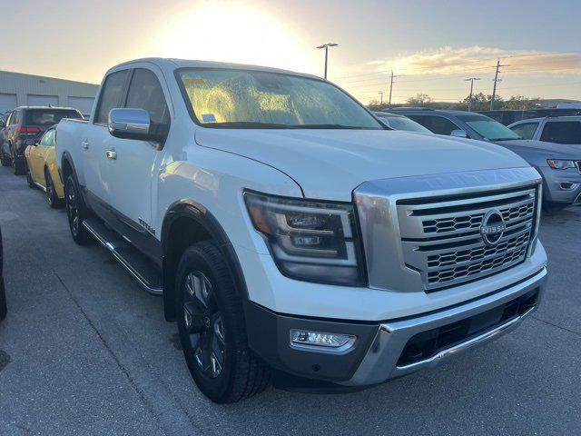2024 Nissan TITAN Crew Cab Platinum Reserve 4x4