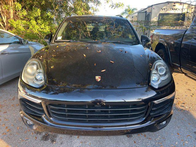 2017 Porsche Cayenne Platinum Edition