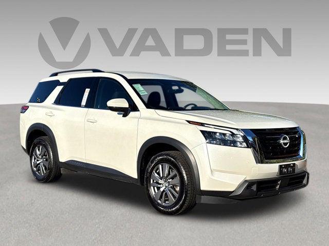 2024 Nissan Pathfinder SV FWD