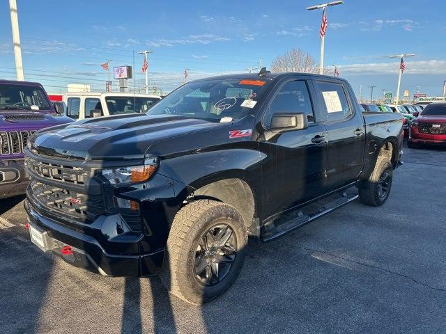 2024 Chevrolet Silverado 1500 4WD Crew Cab Short Bed Custom Trail Boss
