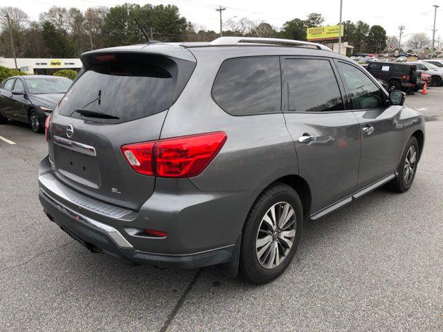 2017 Nissan Pathfinder SL